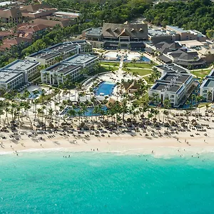https://royalton-punta-cana-connecting-luxury-room.greaterantilleshotels.net